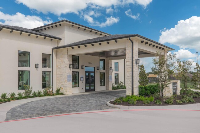 Ivy Point Friendswood in Friendswood, TX - Building Photo - Building Photo