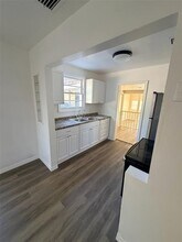 4615 Wishart Blvd in Tampa, FL - Building Photo - Building Photo