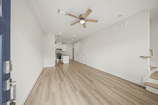 4007 New Orleans St in Houston, TX - Building Photo