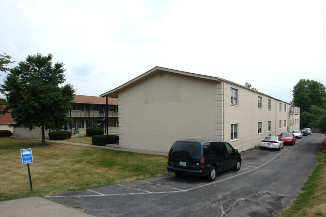 Zandale Green Apartments in Lexington, KY - Building Photo - Building Photo