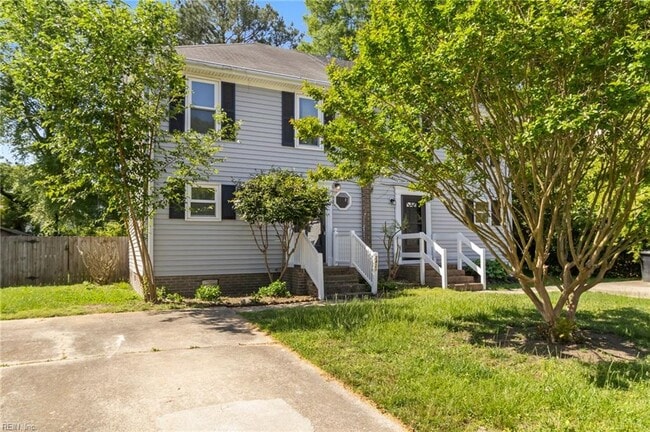 property at 2421 Casey Ct