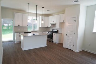 117 Dunlap St in Austin, TX - Building Photo