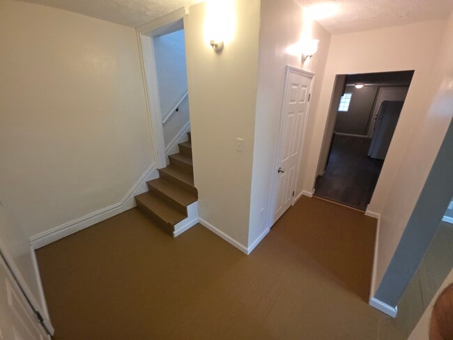 240 Marshall St in Huntington, WV - Building Photo - Building Photo