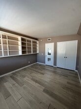 22813 Rio Clara Dr in Santa Clarita, CA - Building Photo - Building Photo