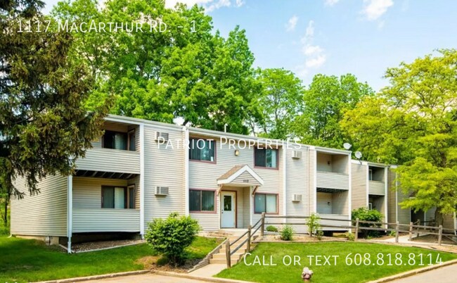 1117 Mac Arthur Rd in Madison, WI - Building Photo - Building Photo