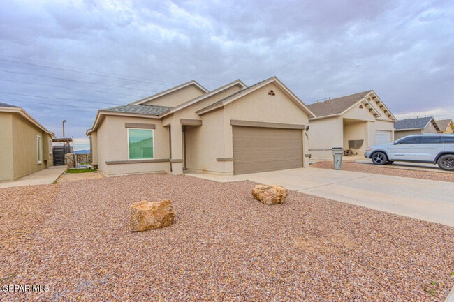 5021 Margarita Talamantes in El Paso, TX - Building Photo - Building Photo
