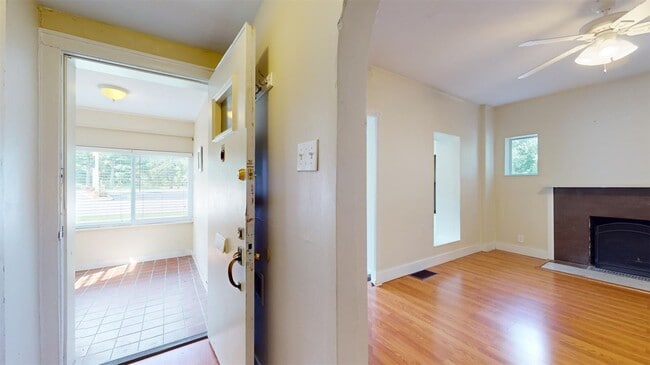 7030 Clayton Rd in St. Louis, MO - Building Photo - Building Photo