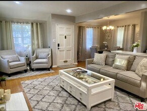 5944 Irvine Ave in Los Angeles, CA - Building Photo - Building Photo
