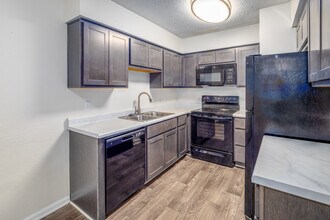 Mill Run Apartments in Columbia, SC - Building Photo - Interior Photo