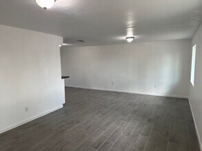 5455 S 6th Ave in Tucson, AZ - Foto de edificio - Building Photo