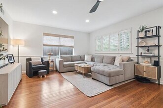 11631 Saxon St in Dallas, TX - Building Photo - Building Photo