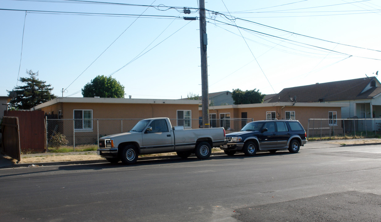 1404-1412 Garvin Ave in Richmond, CA - Building Photo