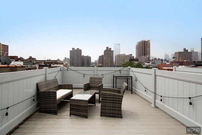 property at 309 E 8th St