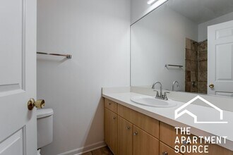 2833 W Medill Ave in Chicago, IL - Building Photo - Building Photo