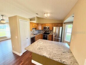 2471 Oleander Rd in DeLand, FL - Foto de edificio - Building Photo