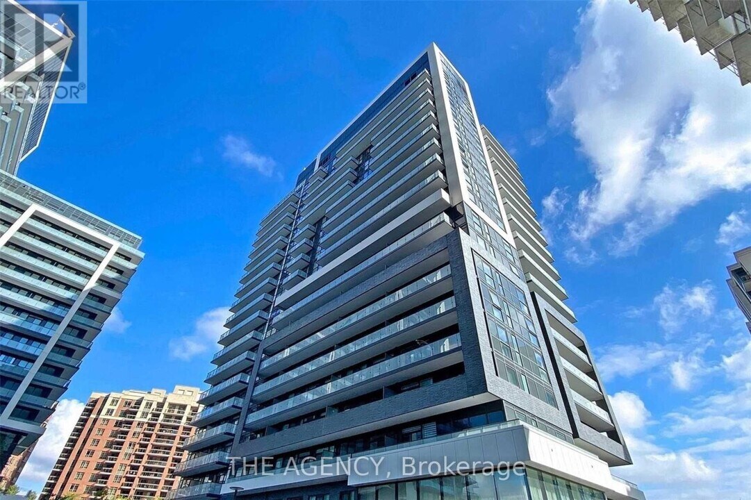 75 Oneida Crescent in Richmond Hill, ON - Building Photo