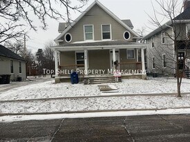 1108 27th St in Des Moines, IA - Building Photo