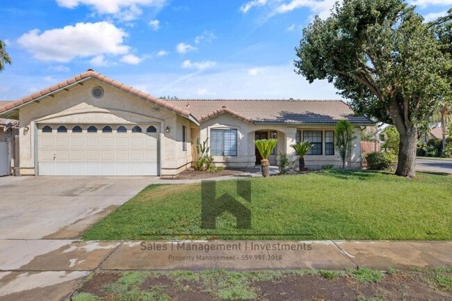 1796 Pyramid Ave in Tulare, CA - Building Photo - Building Photo
