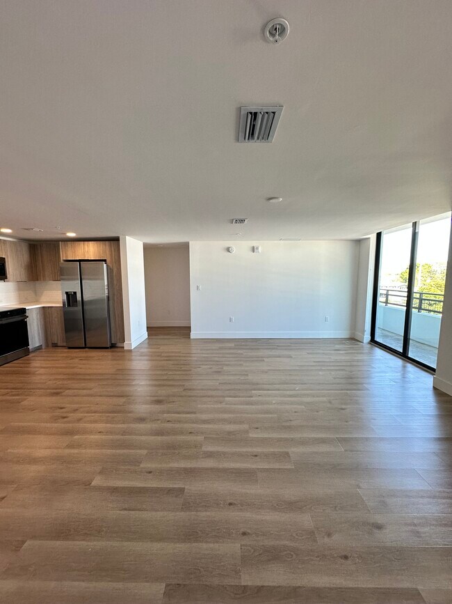 2415 Jackson St, Unit 1 in Hollywood, FL - Building Photo - Building Photo