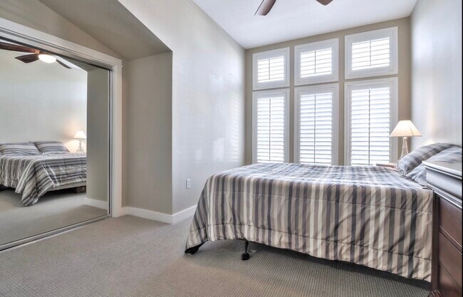 125 Laurel Grove Ln in San Jose, CA - Building Photo - Building Photo