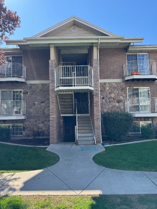 property at 1402 W 1300 N St