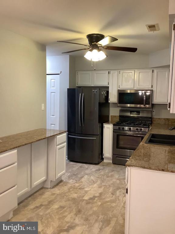 property at 235 Balin Ct