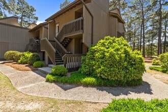 10 Pine Tree Rd, Unit 108 in Pinehurst, NC - Building Photo - Building Photo