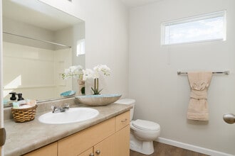 Bentley Apartments in Spokane, WA - Foto de edificio - Interior Photo