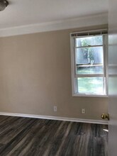 1520 E Meyers Ave in Hazel Park, MI - Building Photo - Building Photo