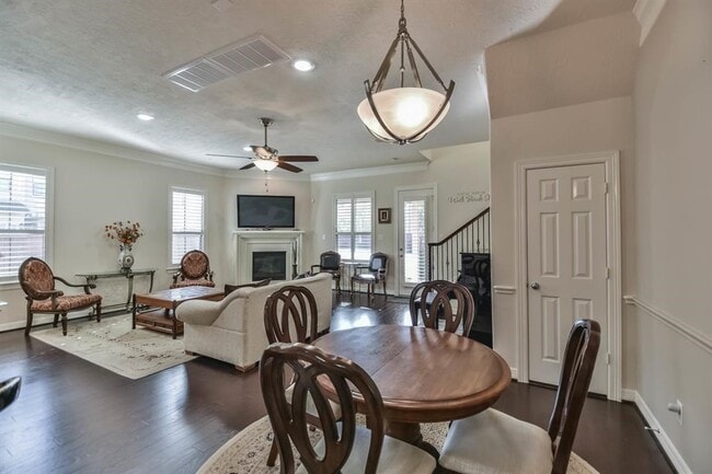 property at 11603 Royal Oaks Trce