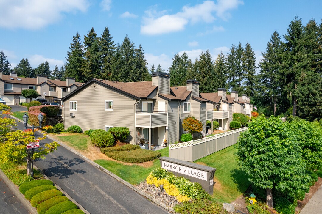 Harbor Village Apartments in Gig Harbor, WA - Foto de edificio