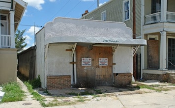 3701 Ulloa St in New Orleans, LA - Building Photo - Building Photo