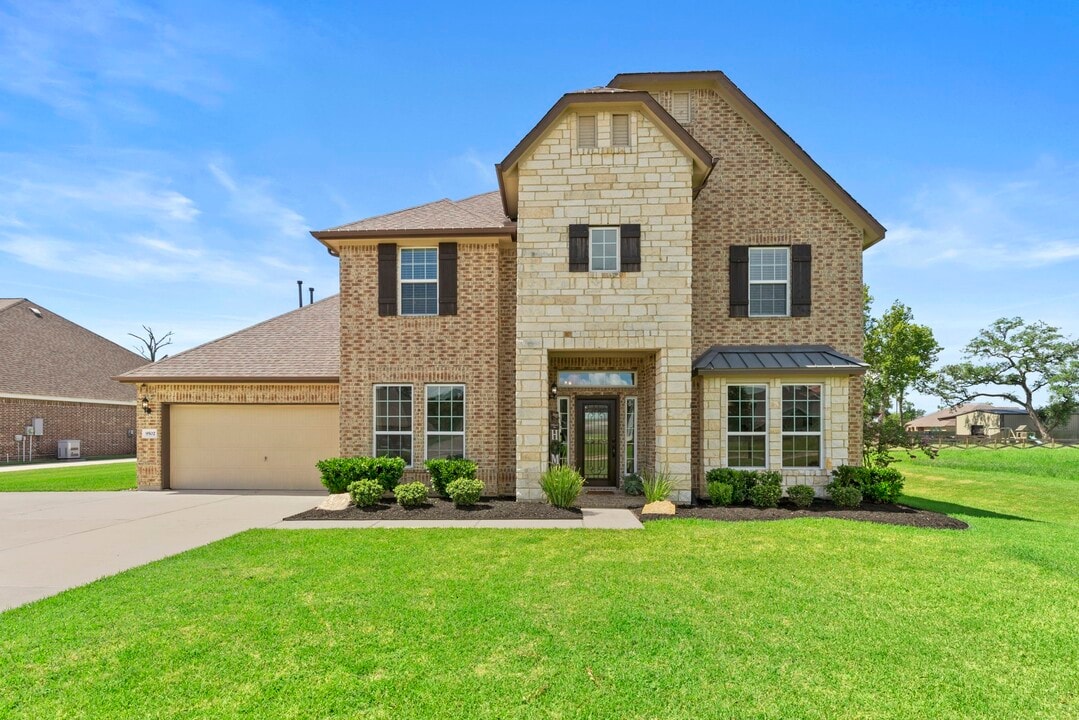 9502 Windsong Dr in Beach City, TX - Building Photo