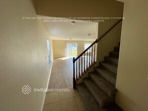 3340 Cardinal Feather Dr in Land O Lakes, FL - Foto de edificio - Building Photo