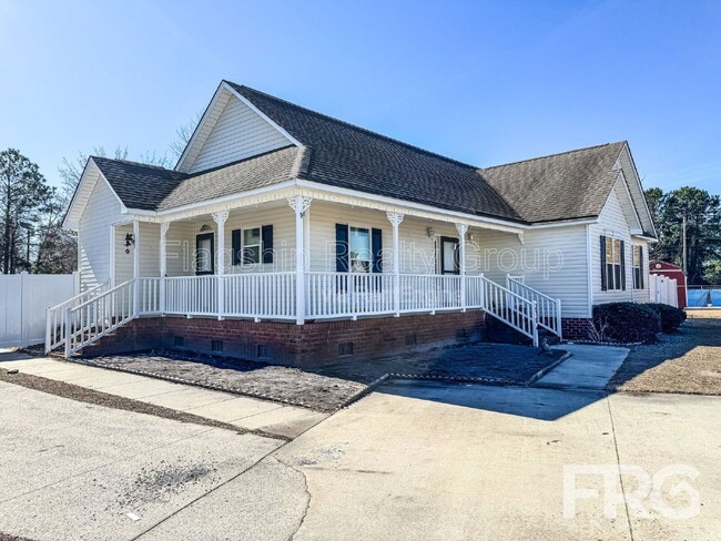 2104 Beauvoir Ct in Greenville, NC - Building Photo - Building Photo