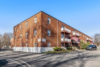 272 Albion St in Wakefield, MA - Building Photo - Building Photo