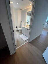 159 NW 30th St, Unit B1 in Miami, FL - Building Photo - Building Photo