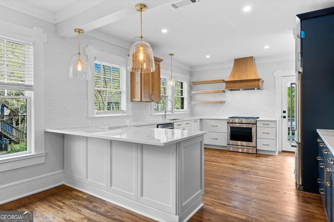 795 St Charles Ave NE in Atlanta, GA - Building Photo - Building Photo