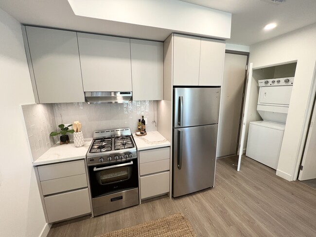 Pico Primo in Los Angeles, CA - Building Photo - Building Photo