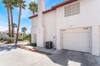 3823 Starfield Ln in Las Vegas, NV - Building Photo - Building Photo