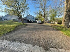 738 Fir St in Eudora, KS - Building Photo