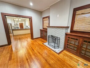 507 W Brazos St in Victoria, TX - Building Photo - Building Photo