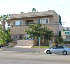 3700 W Sunset Blvd Apartamentos