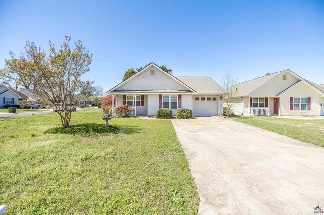 309 Deerfield Cir in Warner Robins, GA - Building Photo - Building Photo