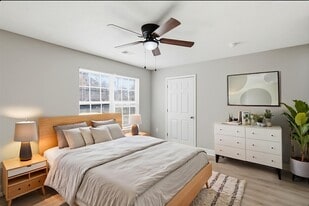 Cottonwood Estates in Jackson, AL - Building Photo