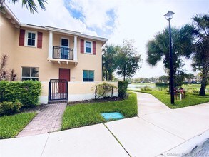 4760 Mimosa Pl-Unit -1003 in Coconut Creek, FL - Building Photo - Building Photo