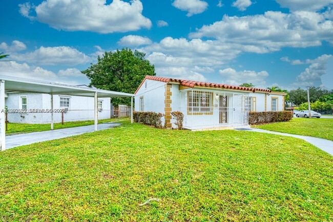 13005 NW 8th Ave in North Miami, FL - Building Photo - Building Photo