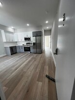 719 N 35th St in Philadelphia, PA - Building Photo