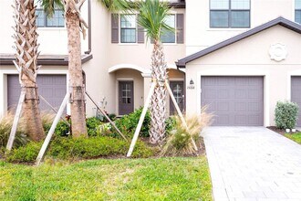 15168 Sunny Day Dr in Bradenton, FL - Building Photo - Building Photo