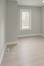 55 Schley St, Unit Apt #1 in Newark, NJ - Building Photo - Building Photo